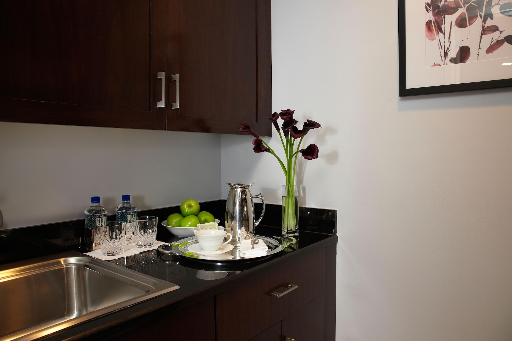 Trump International New York Exterior foto A kitchen at The Standard East Village