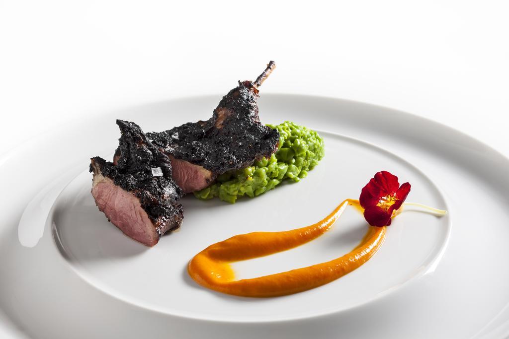Trump International New York Exterior foto A dish prepared by the Culinary Institute of America